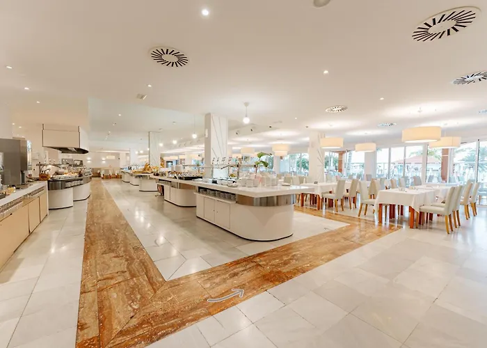 R2 Buganvilla & Morro Jable (Fuerteventura)