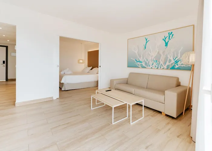 R2 Buganvilla & 4* Morro Jable (Fuerteventura)