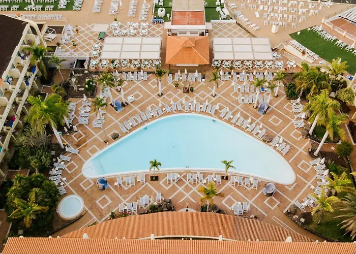 R2 Buganvilla & Morro Jable (Fuerteventura)