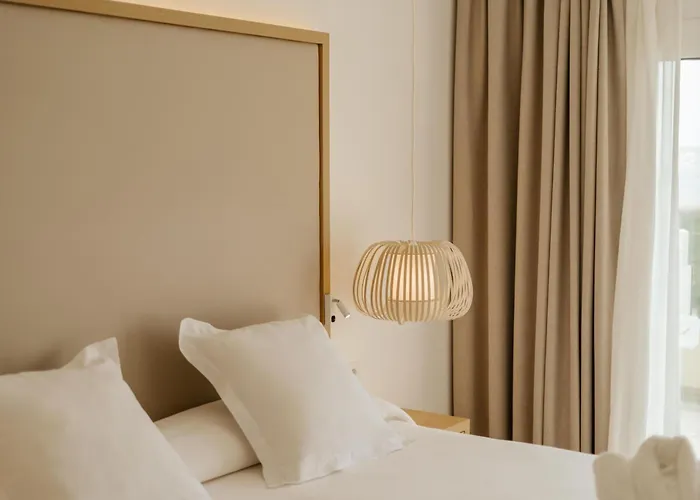 R2 Buganvilla & 莫罗德哈布雷